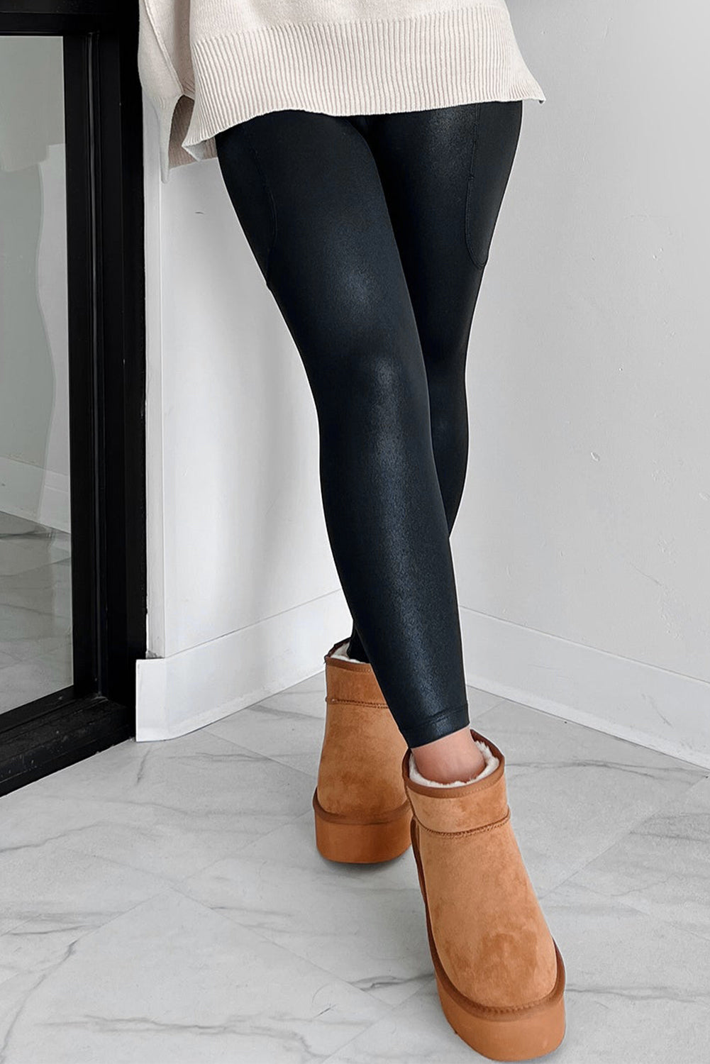 Black V Crossover High Waist Pocketed Leggings.